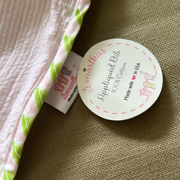 NWT Pink and Green Seersucker Baby Bib - Picture 4 of 5